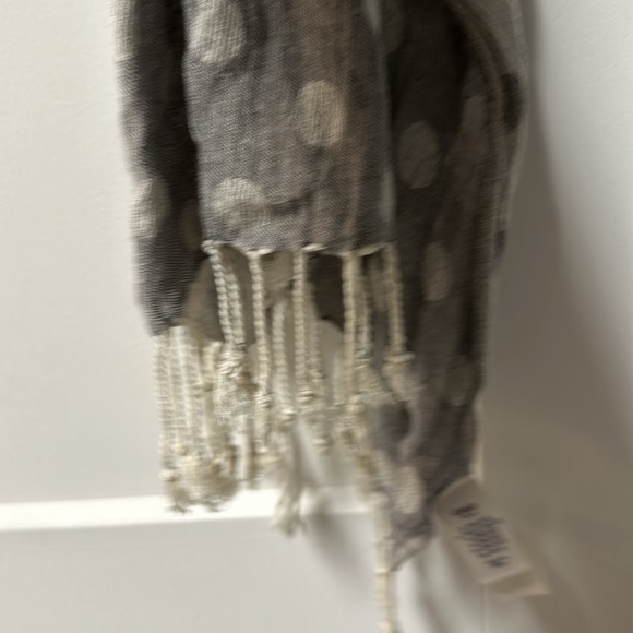 Polka dot scarf - Picture 3 of 3